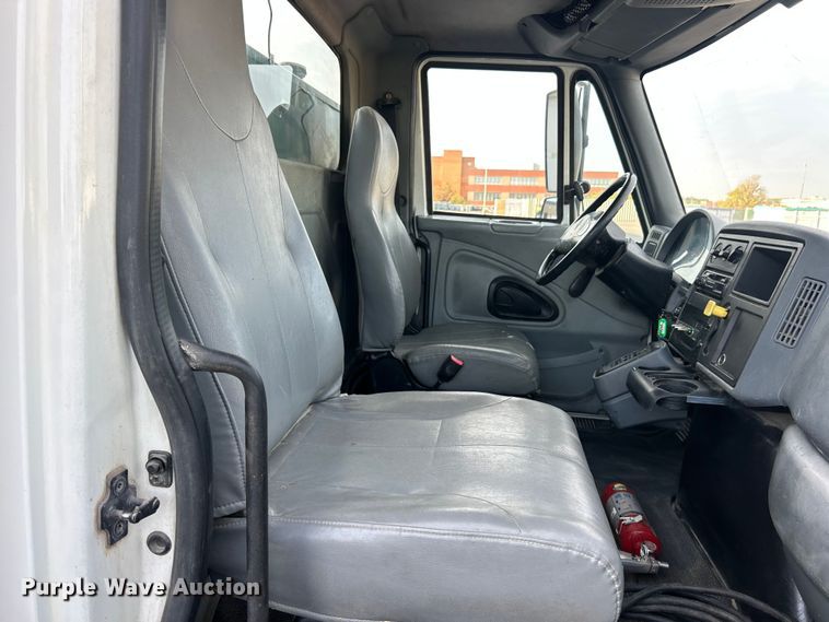 image for item ET3355 2004 International 7400 sewer jetter truck