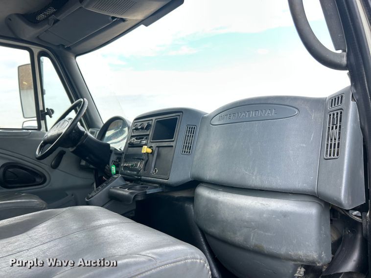 image for item ET3355 2004 International 7400 sewer jetter truck