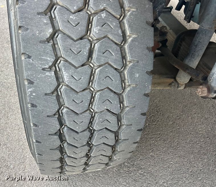 image for item ET3355 2004 International 7400 sewer jetter truck