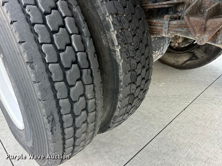 image for item ET3355 2004 International 7400 sewer jetter truck