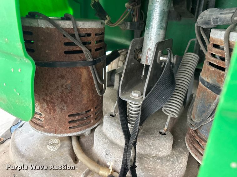 image for item ET3363 Tennant 5680 floor scrubber