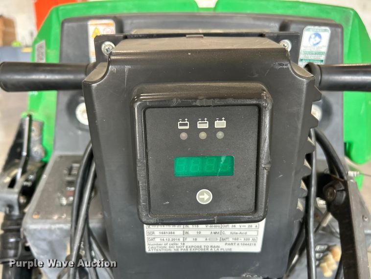 image for item ET3363 Tennant 5680 floor scrubber