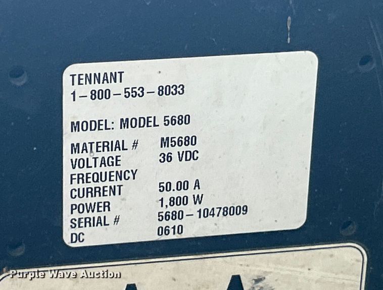 image for item ET3363 Tennant 5680 floor scrubber