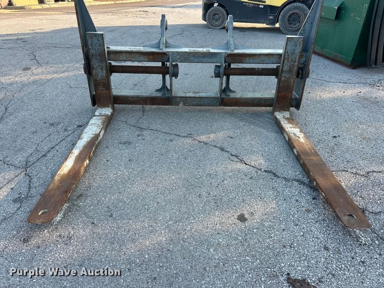 image for item ET3367 JRB wheel loader forks