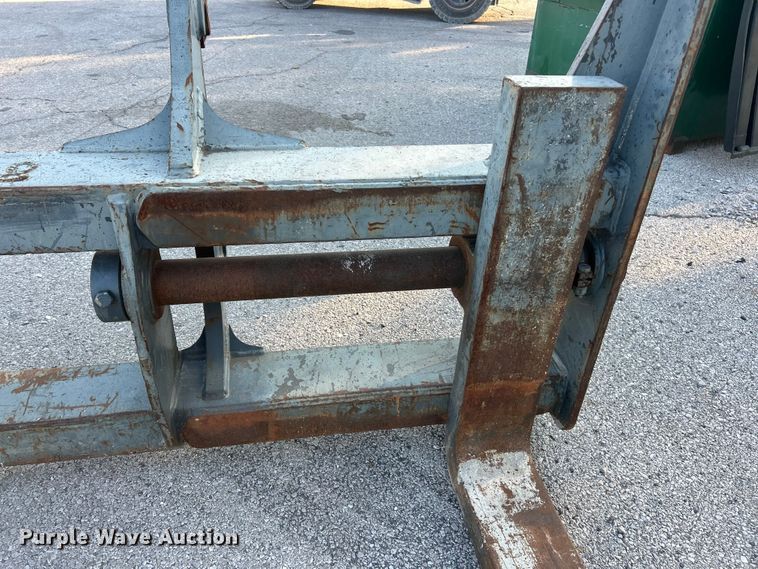 image for item ET3367 JRB wheel loader forks