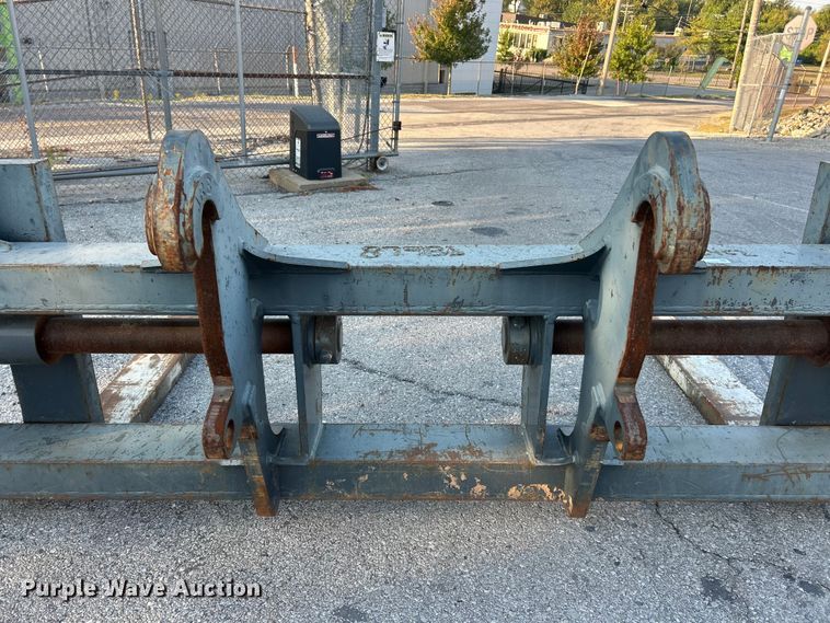 image for item ET3367 JRB wheel loader forks