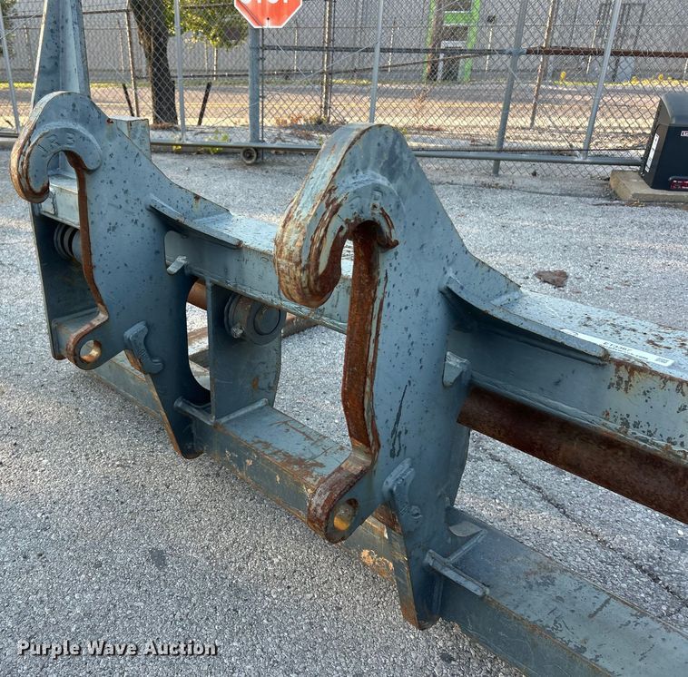 image for item ET3367 JRB wheel loader forks