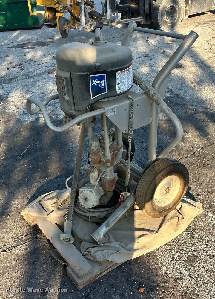 image for item ET3372 Graco Xtreme X30 paint sprayer