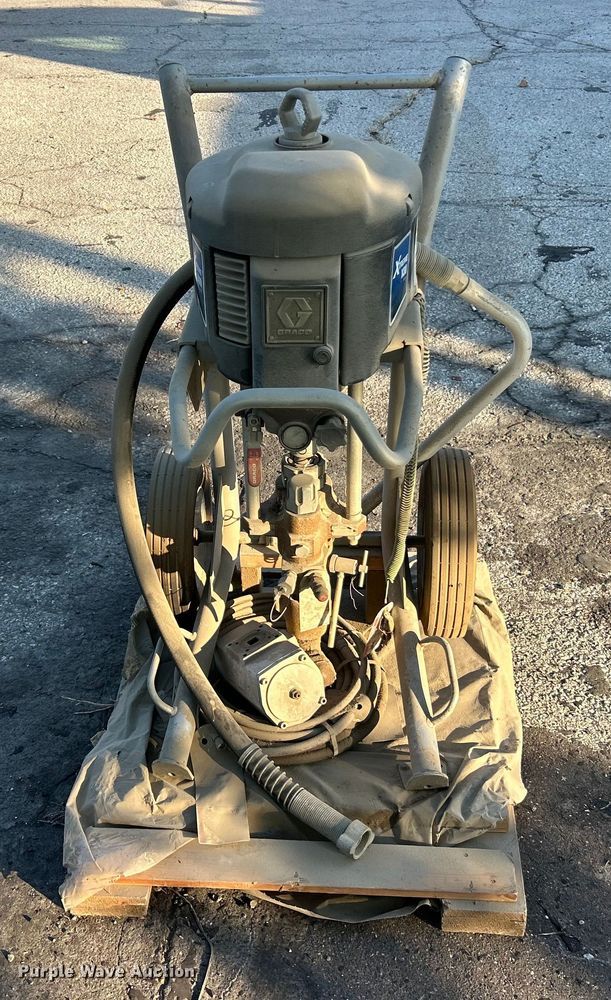 image for item ET3372 Graco Xtreme X30 paint sprayer