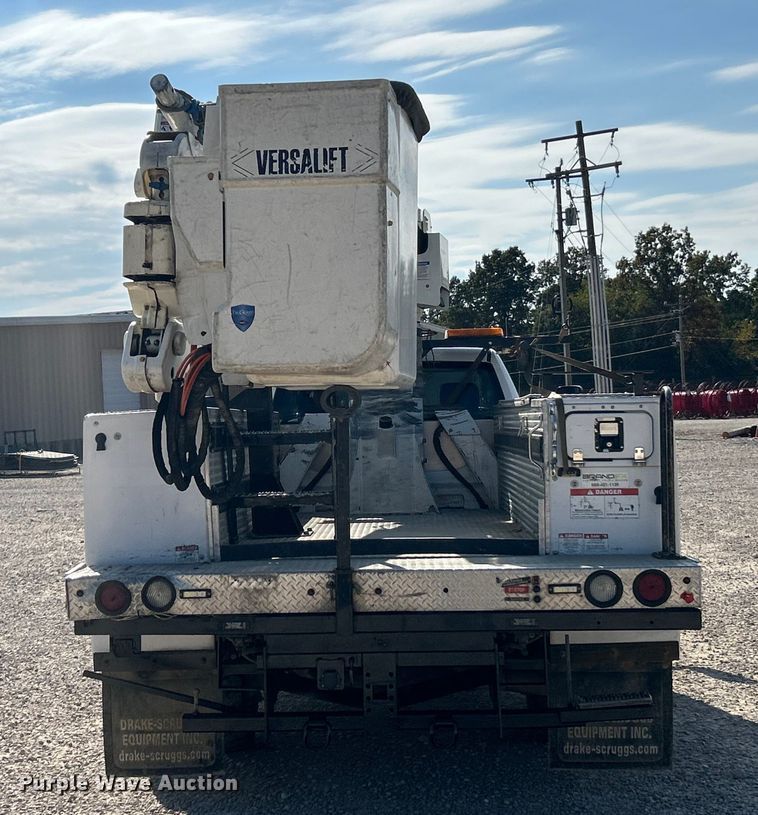 image for item ET3376 2018 RAM 5500HD bucket truck