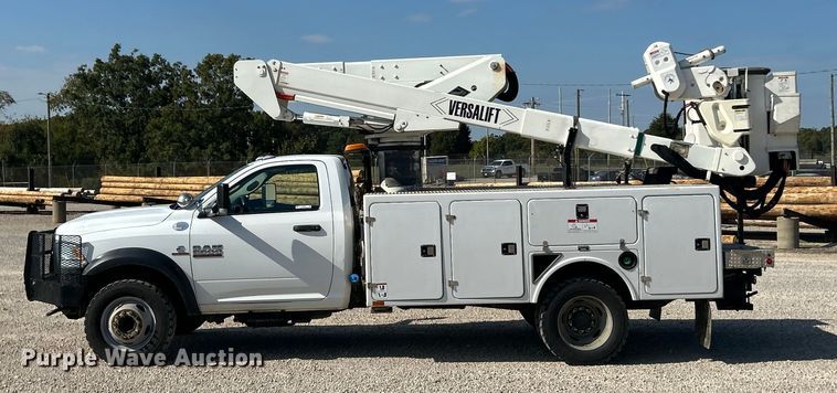 image for item ET3376 2018 RAM 5500HD bucket truck