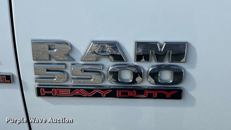 image for item ET3376 2018 RAM 5500HD bucket truck