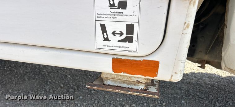 image for item ET3376 2018 RAM 5500HD bucket truck