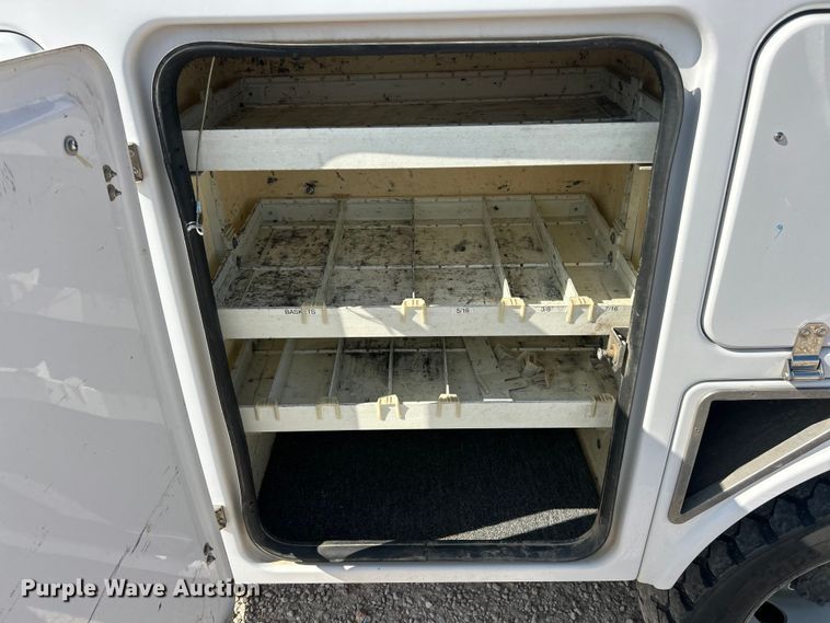 image for item ET3376 2018 RAM 5500HD bucket truck