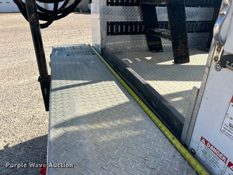 image for item ET3376 2018 RAM 5500HD bucket truck