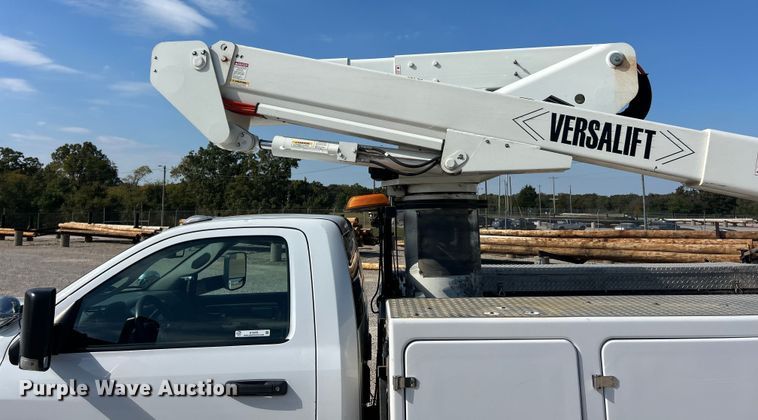 image for item ET3376 2018 RAM 5500HD bucket truck