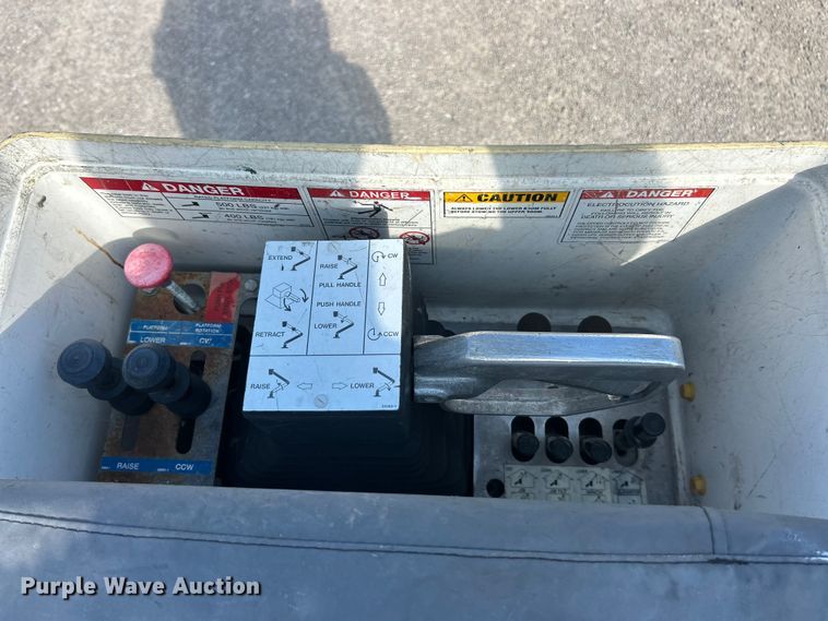 image for item ET3376 2018 RAM 5500HD bucket truck