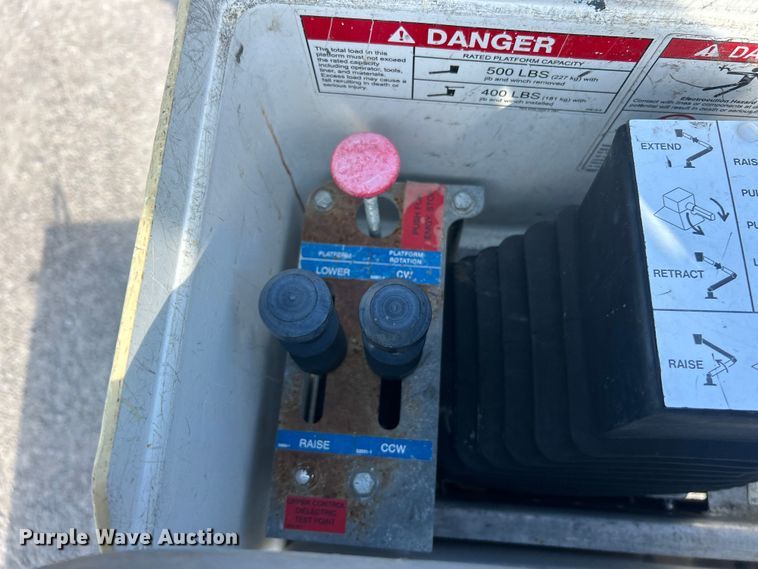 image for item ET3376 2018 RAM 5500HD bucket truck