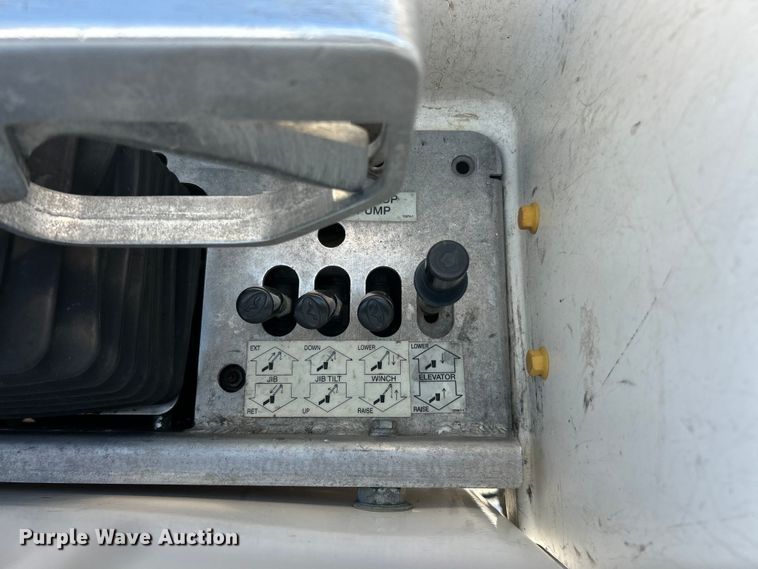 image for item ET3376 2018 RAM 5500HD bucket truck