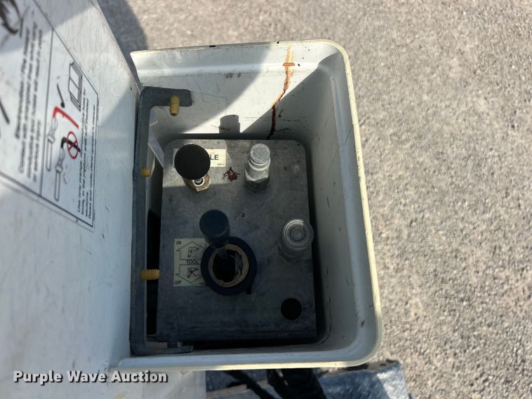 image for item ET3376 2018 RAM 5500HD bucket truck