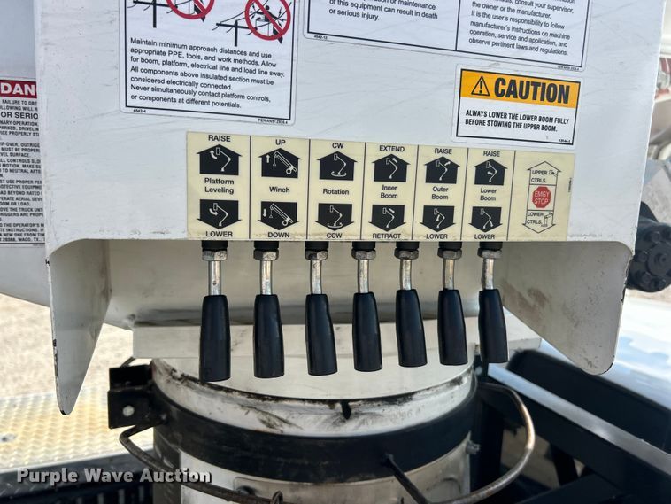 image for item ET3376 2018 RAM 5500HD bucket truck