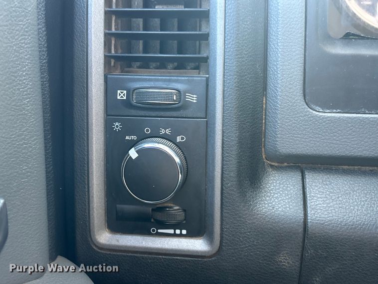 image for item ET3376 2018 RAM 5500HD bucket truck