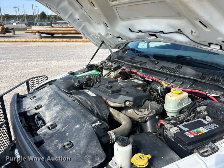 image for item ET3376 2018 RAM 5500HD bucket truck