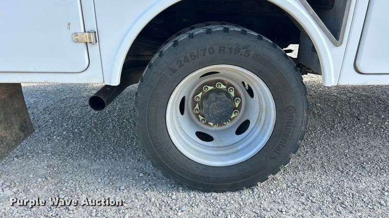 image for item ET3376 2018 RAM 5500HD bucket truck