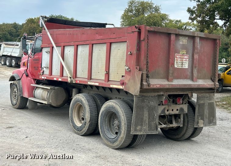 image for item ET3380 2000 Sterling Truck LT8500 