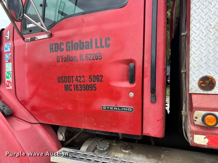 image for item ET3380 2000 Sterling Truck LT8500 