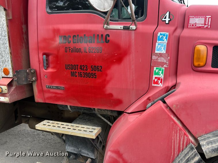 image for item ET3380 2000 Sterling Truck LT8500 