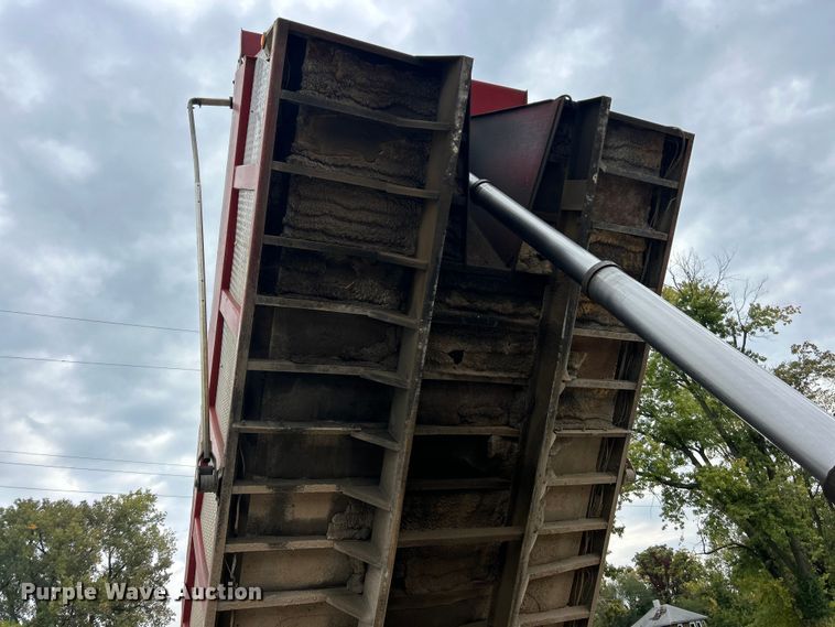 image for item ET3380 2000 Sterling Truck LT8500 