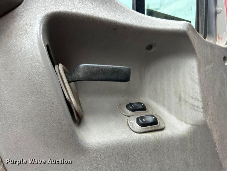 image for item ET3380 2000 Sterling Truck LT8500 