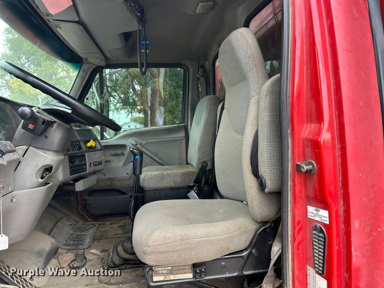 image for item ET3380 2000 Sterling Truck LT8500 