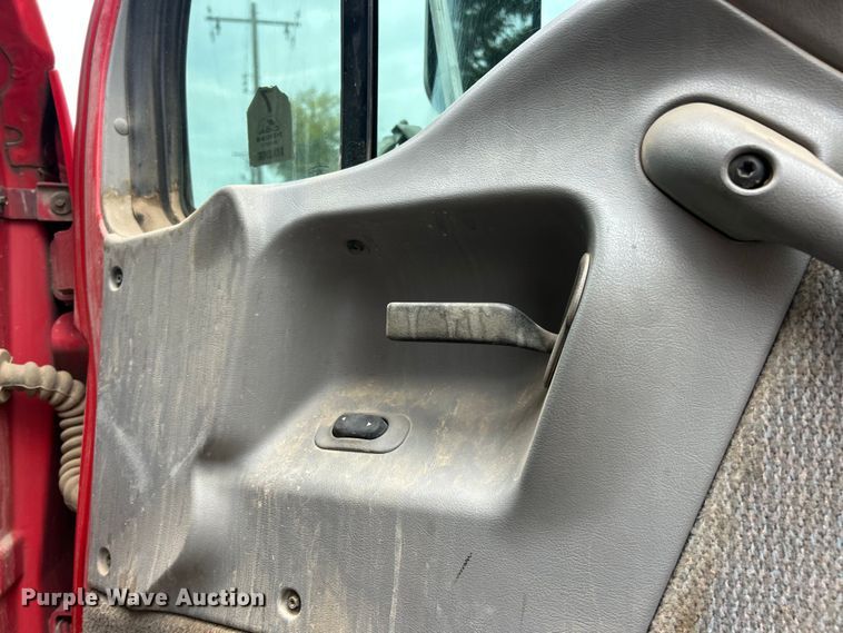 image for item ET3380 2000 Sterling Truck LT8500 