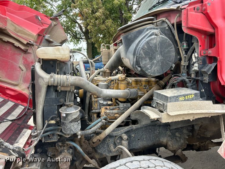 image for item ET3380 2000 Sterling Truck LT8500 