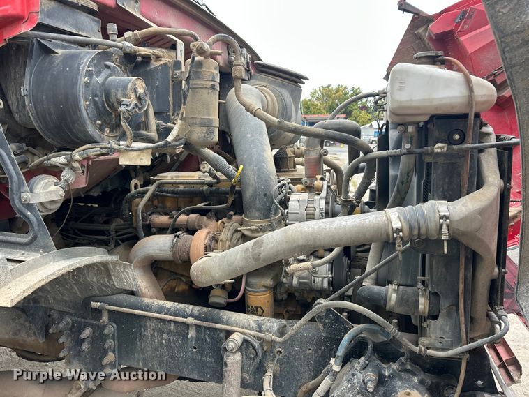 image for item ET3380 2000 Sterling Truck LT8500 