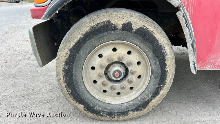 image for item ET3380 2000 Sterling Truck LT8500 