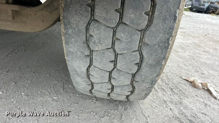 image for item ET3380 2000 Sterling Truck LT8500 