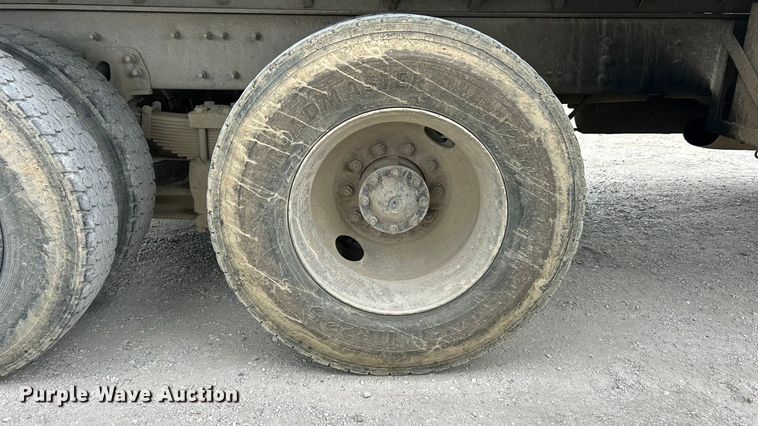 image for item ET3380 2000 Sterling Truck LT8500 