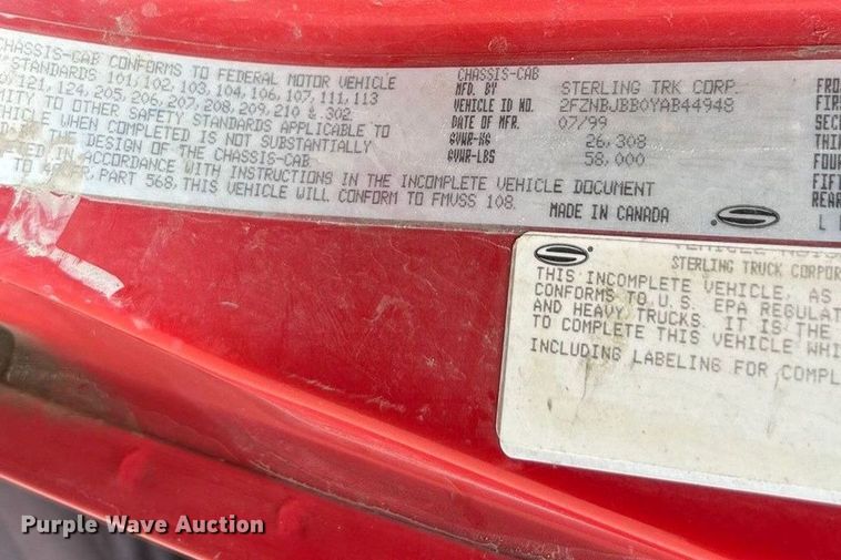 image for item ET3380 2000 Sterling Truck LT8500 