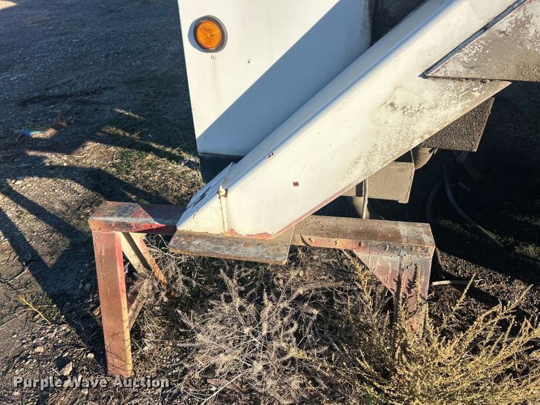 image for item ET3493 Eusco 156A2 digger derrick truck bed