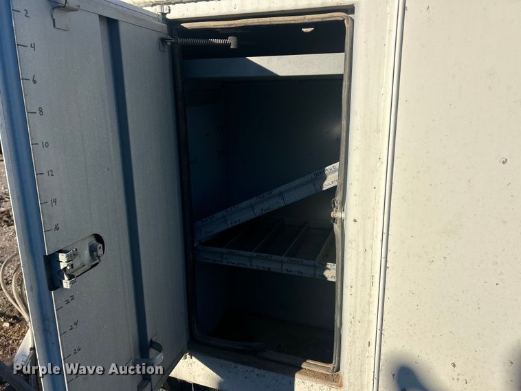 image for item ET3493 Eusco 156A2 digger derrick truck bed