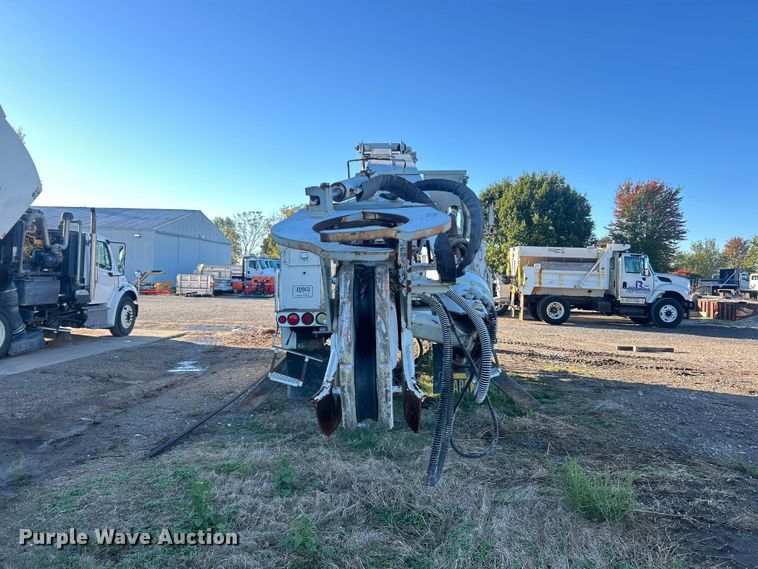 image for item ET3493 Eusco 156A2 digger derrick truck bed