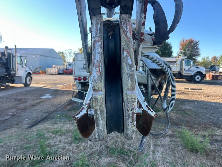 image for item ET3493 Eusco 156A2 digger derrick truck bed