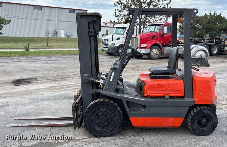 image for item ET4696 Toyota 42-4FG20 forklift
