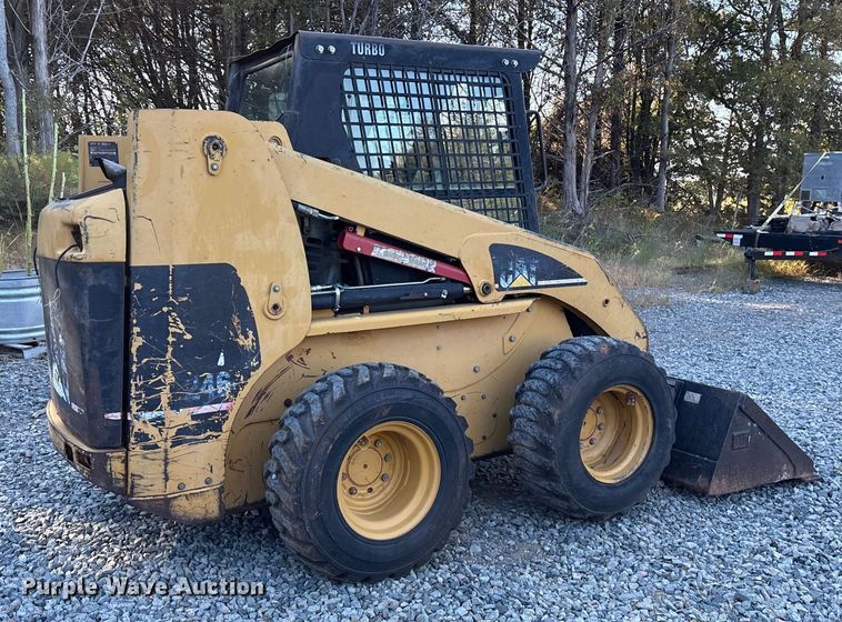 MINI CARGADOR SOBRE RUEDAS 2003 CATERPILLAR 246