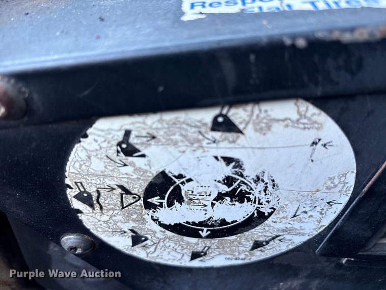 image for item ET7134 2003 Caterpillar 246 skid steer loader