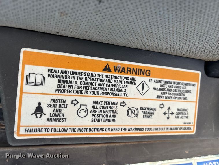 image for item ET7134 2003 Caterpillar 246 skid steer loader