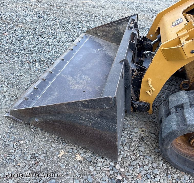 image for item ET7136 2021 Caterpillar 299D3 XE tracked skid steer loader